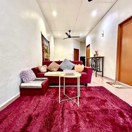 Cozy 255 Entire 3 Bedroom House At Alma بوكيت ميرتاجام المظهر الخارجي الصورة